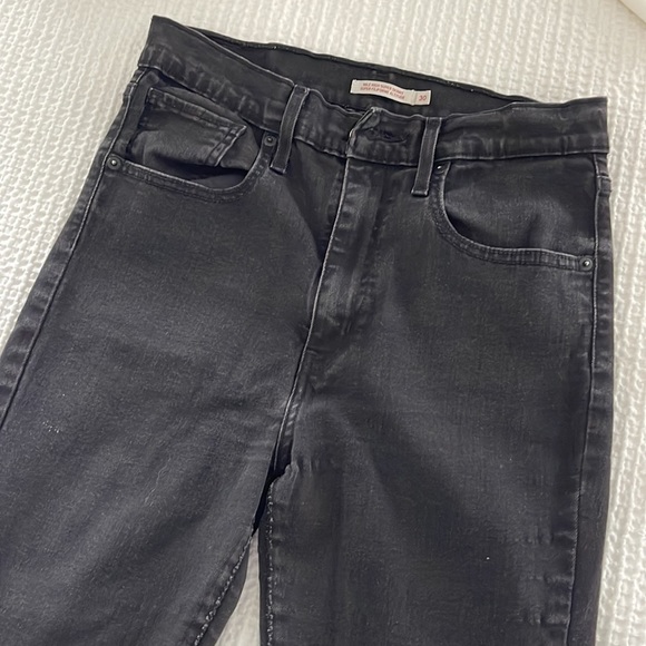 Levi’s worn skinny jeans - Picture 3 of 5